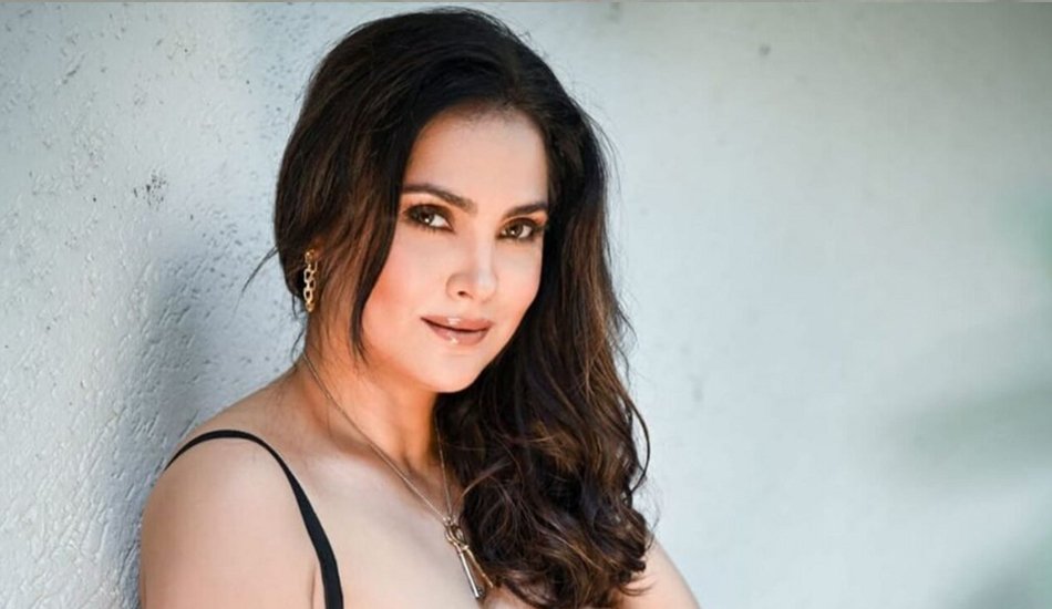 Lara Dutta Biography, Age, Height, Husband, Family, Net Worth