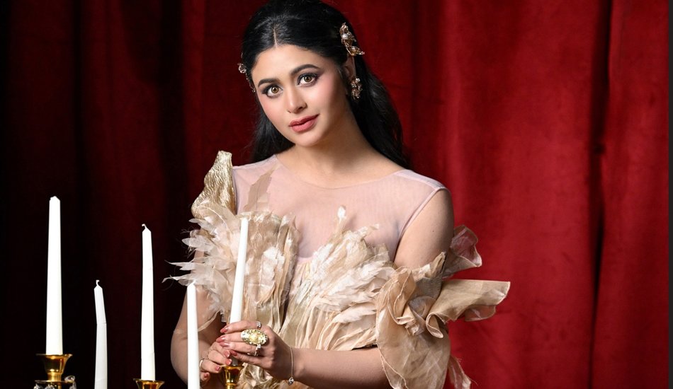 Ritabhari Chakraborty Biography, Age, Height, Affair, Family & Net Worth