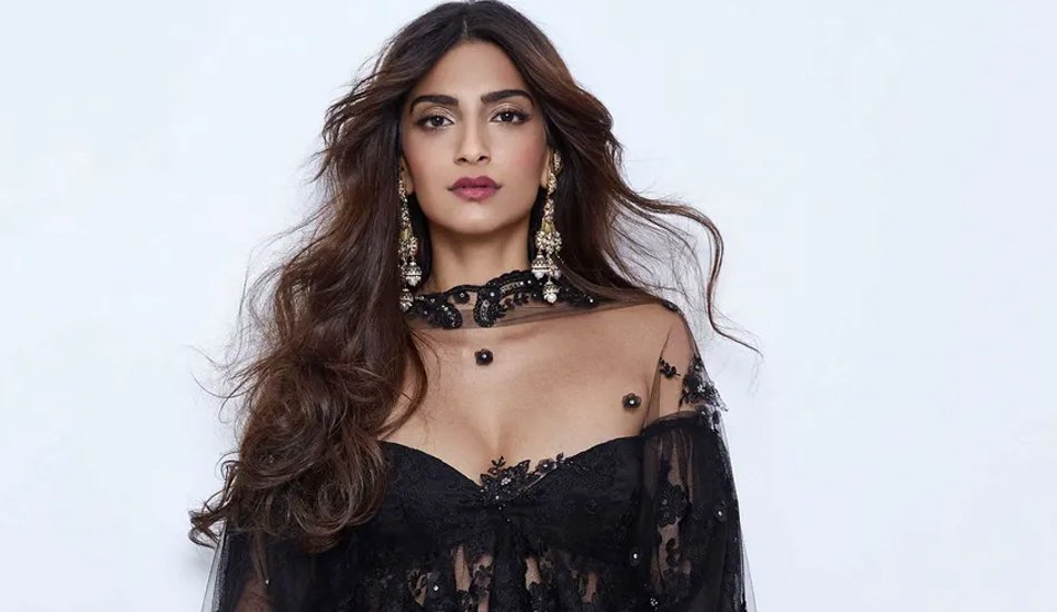 Sonam Kapoor Biography, Height, Weight, Age, Net Worth